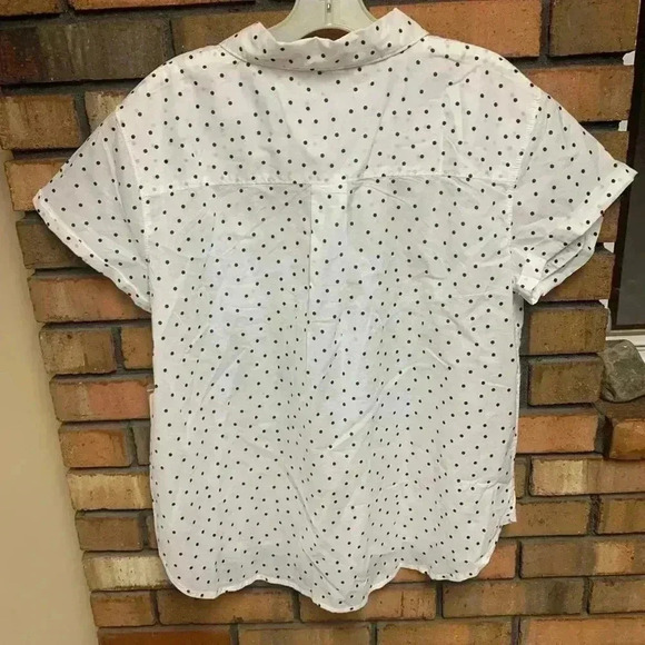 St. John’s Bay Women’s Polka Dot Button Down Blouse - Picture 2 of 4